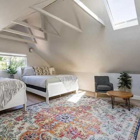 Stay Portland - Luxurious Alphabet District Home - 99 Walk Score